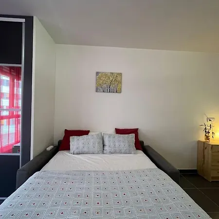 Spacious Studio 5 Min To Seine & M14 Rerc *
