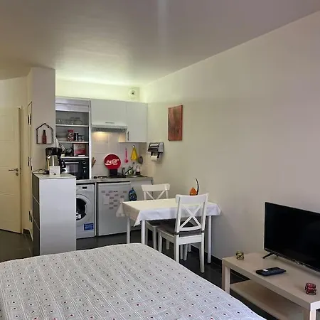 Spacious Studio 5 Min To Seine & M14 Rerc